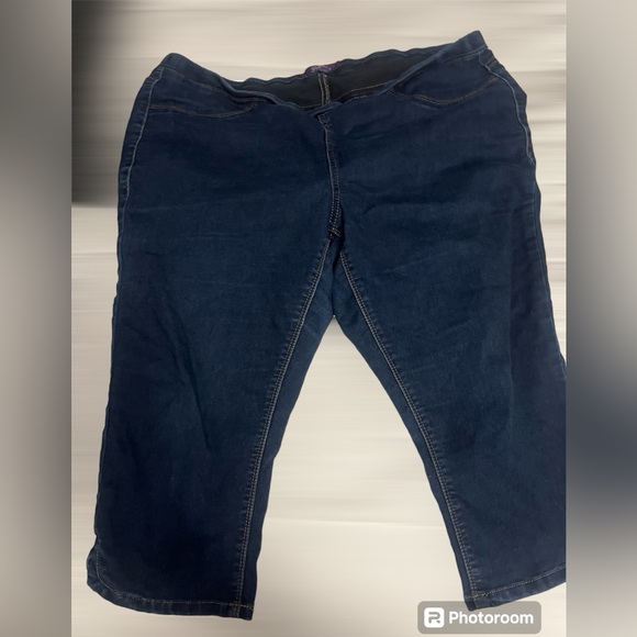 Royal Women’s Dark Blue Capri Pants, 16W - Picture 1 of 6